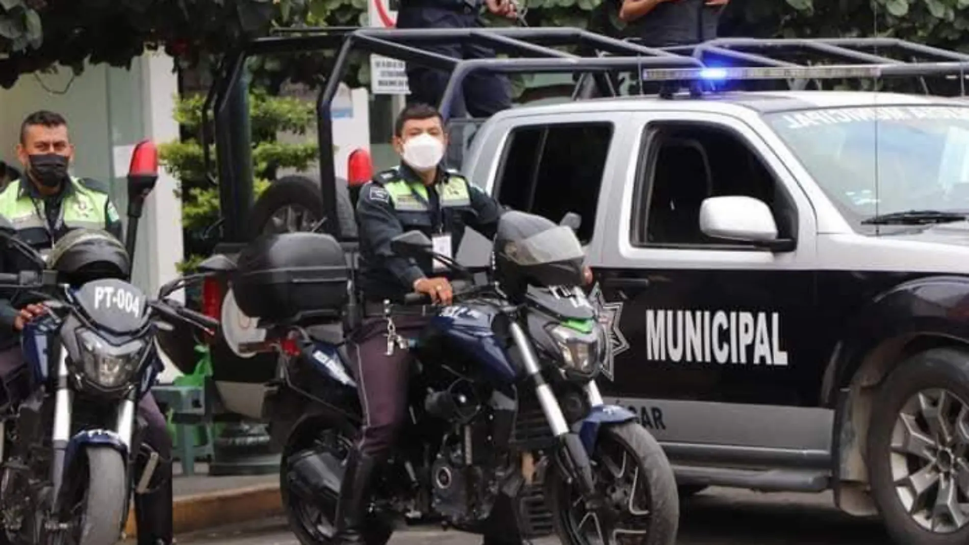 POLICIA IZUCAR 01